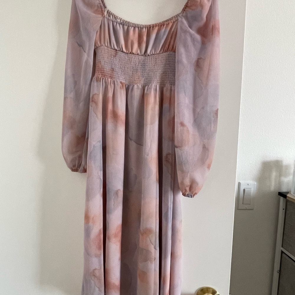 Elegant Long Sleeve Dress in Pastel Hues